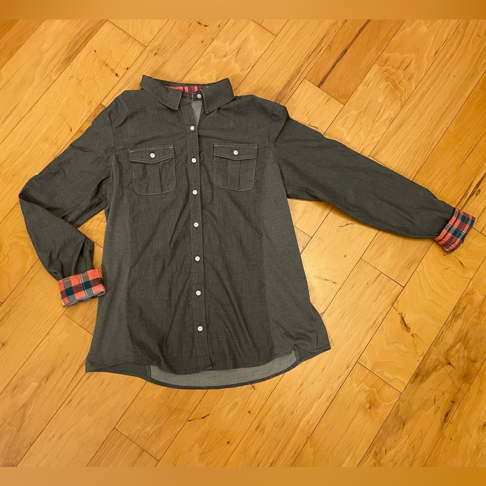 Kuhl Women’s Size Large Kiley Hiking Shirt